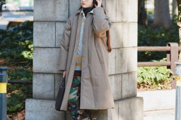 じわじわ人気な迷彩パンツに挑戦してみない？イエローのスニーカーと合わせてキャッチーに【FUDGE 1月号連動企画-オシャレな“あの子”をお手本に | DAY 14】 | FUDGE FRIEND | ファッション