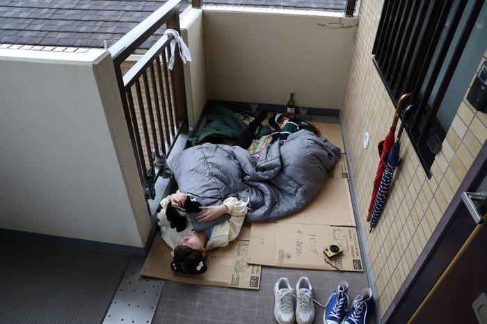 冨里奈央、岩本蓮加「ふたりエスケープ」第2話（C）田口囁一・一迅社／「ふたりエスケープ」製作委員会