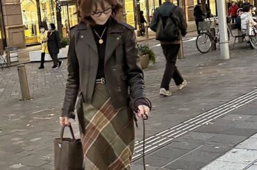 柏木由紀子、ライダースジャケットに甘めスカートでファッション新境地 - エキサイトニュース