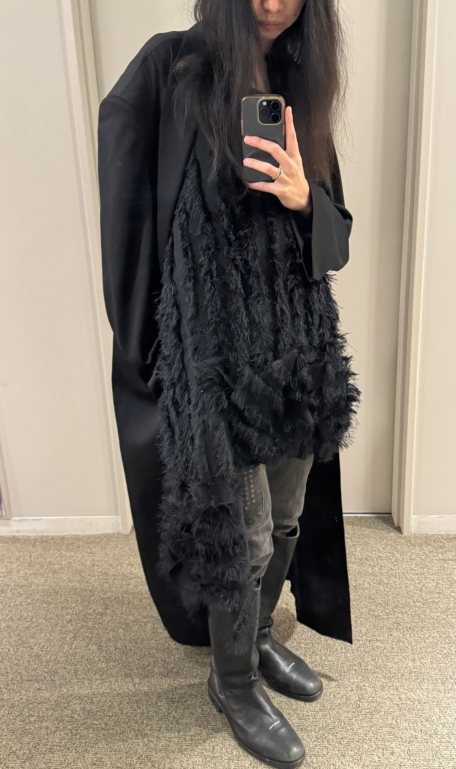 2026年のトレンドを先取り スキニーパンツをいま、穿いてみて（Reona Kondo）