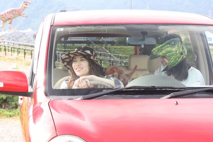 岩本蓮加、冨里奈央「ふたりエスケープ」第6話（C）田口囁一・一迅社／「ふたりエスケープ」製作委員会