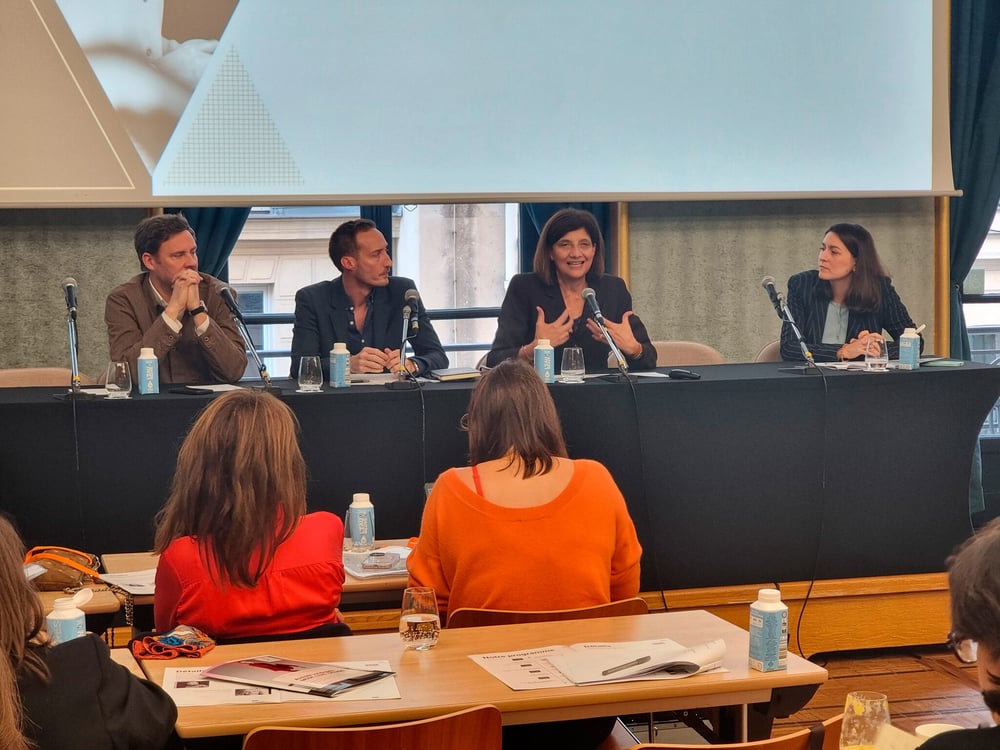 左からフレデリック・ローズ（IMKI）、ニコラ・ランベール（LVMH）、クリスチアーヌ・フェラル＝シュール（弁護士）