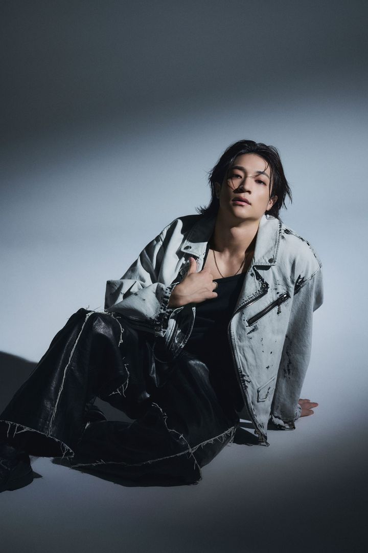 ウェブ限定のアザーカットを公開！ プロレス上野勇希選手の“脱・王子様”メイク