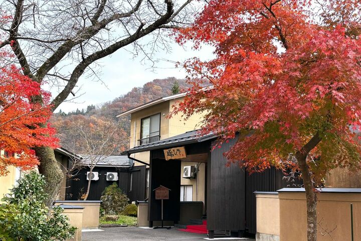 「うなぎ湯の宿 琢ひで」の外観