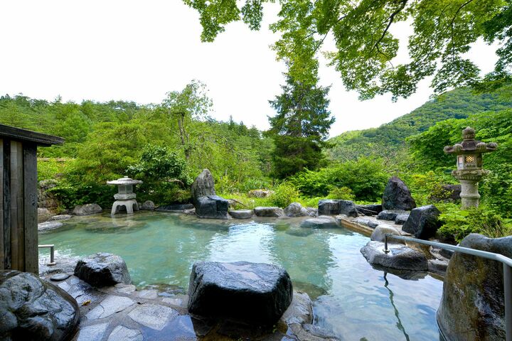 長生の湯・露天風呂