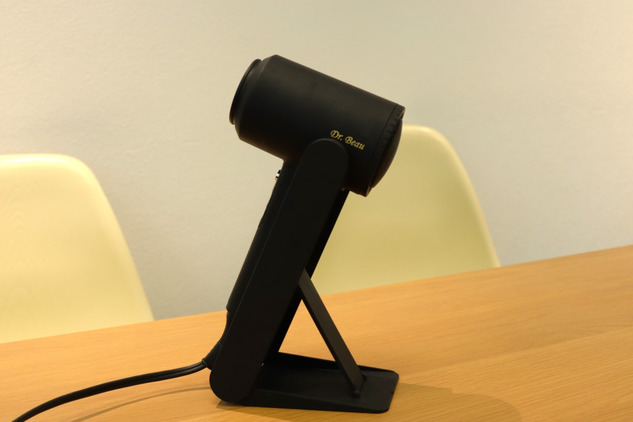 洗顔・目元ケアも電動で時短! KALOS BEAUTY TECHNOLOGYから注目の美容家電3つをピックアップ|「マイナビウーマン」 洗顔・目元ケアも電動で時短! KALOS BEAUTY TECHNOLOGYから注目の美容家電3つをピックアップ|「マイナビウーマン」