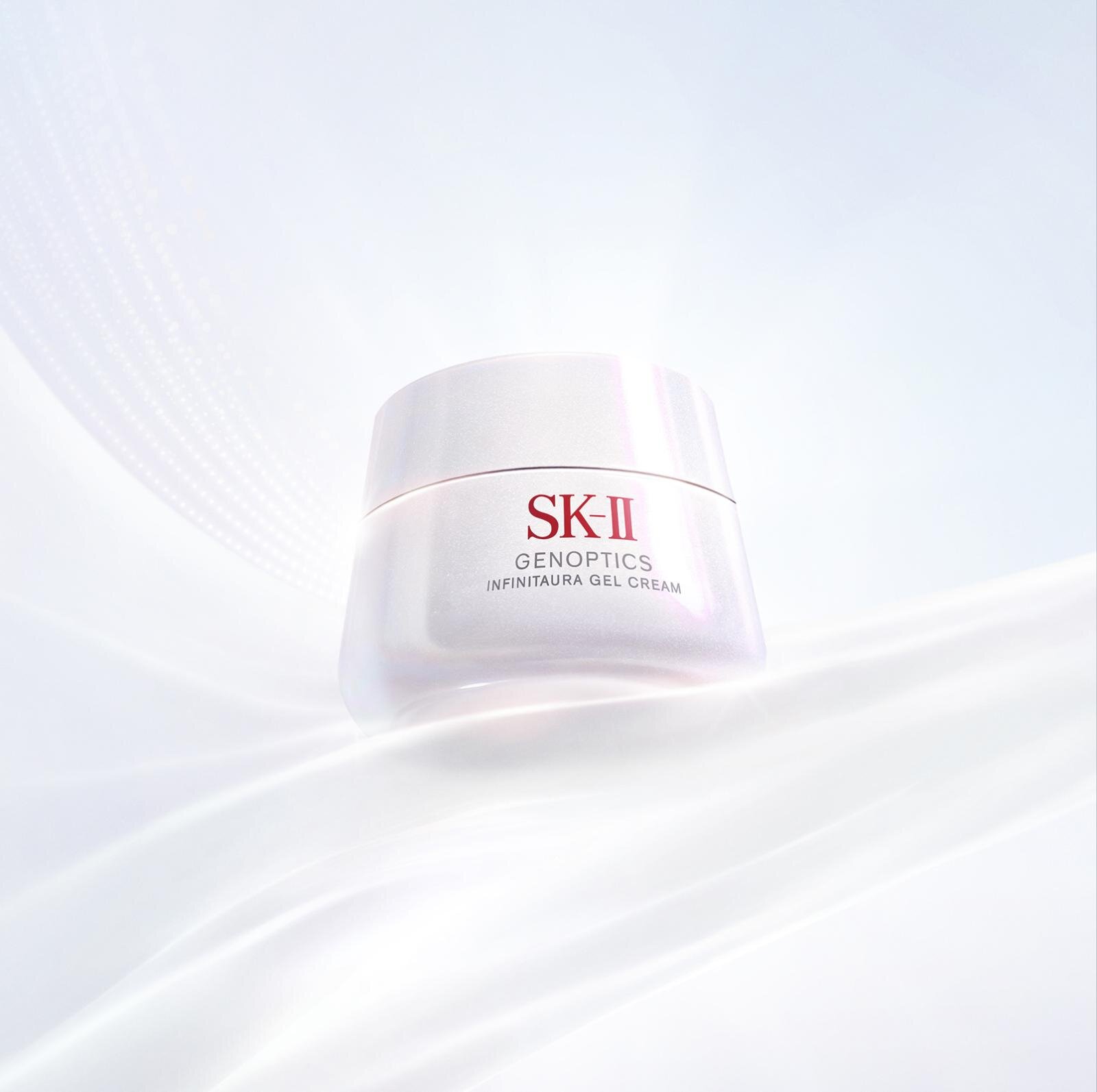 SK-II ジェノプティクス インフィニットオーラ ジェルクリーム 50g 21,890円(編集部調べ)