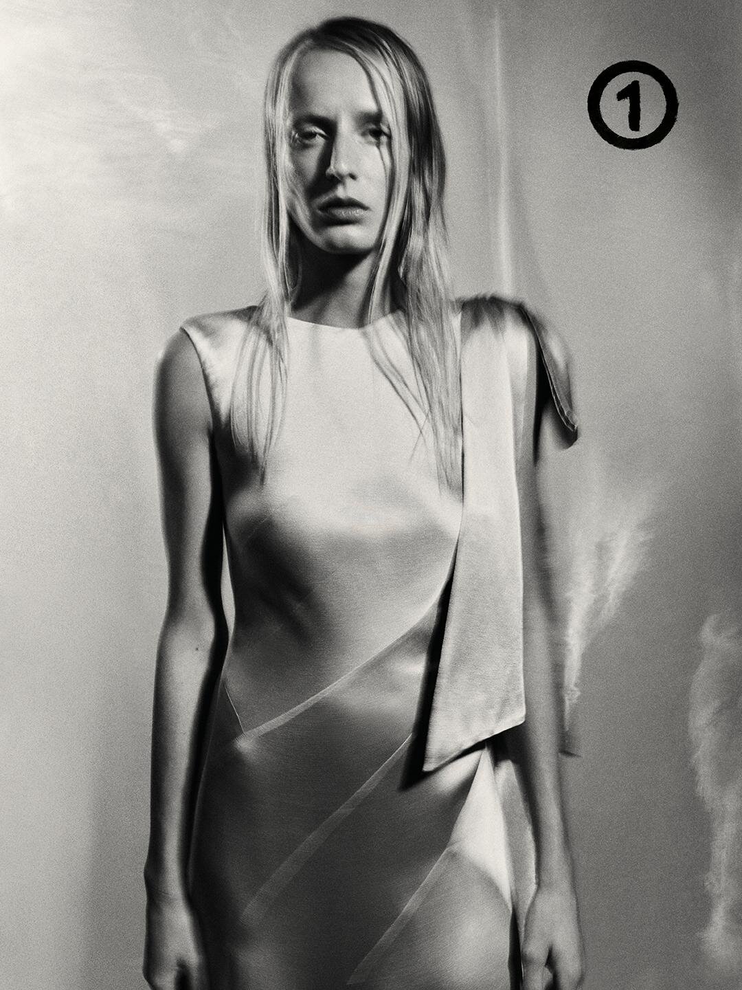 ライン1:女性のためのコレクション