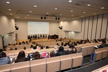 国際理解講座「アフリカとどう向き合うか―ファッションと音楽とキャリア形成」を開催しました | 国際学部