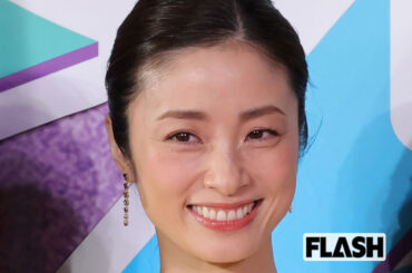 上戸彩　美しすぎる40歳のオールバック姿をキャッチ！“うさぎ役”声優を務めたアニメ映画が“史上No.1”を記録 | Smart FLASH/スマフラ[光文社週刊誌]