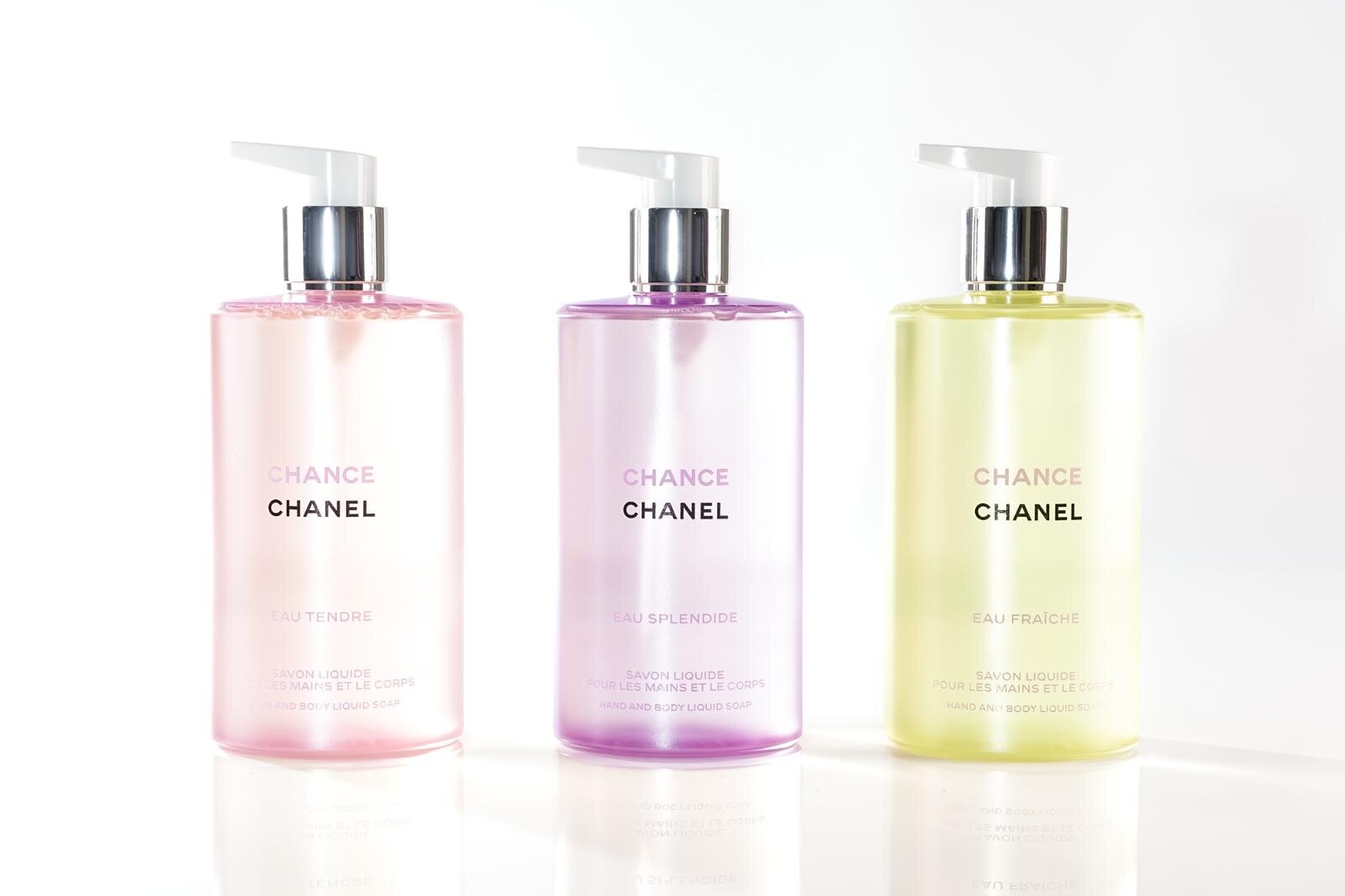 左から) チャンス オー タンドゥル ハンド＆ボディ リクィッド ソープ 400mL 13,750円、 チャンス オー スプランディド ハンド＆ボディ リクィッド ソープ 400mL 13,750円、 チャンス オー フレッシュ ハンド＆ボディ リクィッド ソープ 400mL 13,750円 