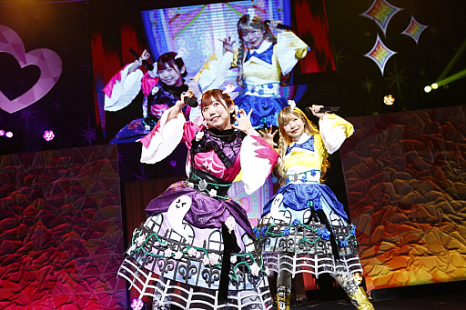 画像ギャラリー No.025のサムネイル画像 / 大切な人へ歌を届けるため，アイドルたちが大集合！　「ひみつのアイプリ×キラッとプリ☆チャン プリ♡プリライブ」をレポート