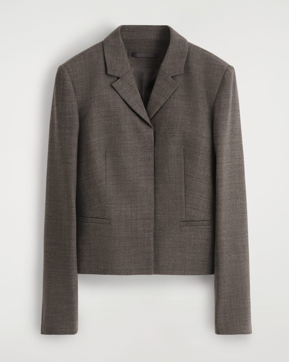 Slim-waisted wool blazer