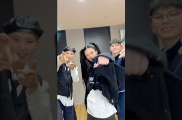 #동갑내기 🤝 with #YEJI #예지 #ITZY #있지 #HxW #호시X우지 #96ers #BEAM