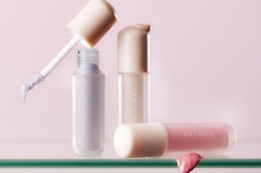 トーン26年春ベースメイク、“粉雪”パウダー＆煌めくパールハイライターで透明美肌へ - ファッションプレス