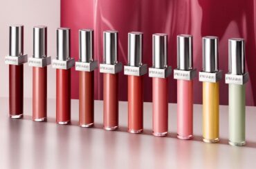 プラダ ビューティ初のリップグロスが26年春に、“ケア効果＆輝き”を両立する全10色 - ファッションプレス
