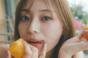 乃木坂46梅澤美波、キュートな舌ペロ姿披露 2nd写真集先行カット解禁＆パネル展テーマも決定【透明な覚悟】