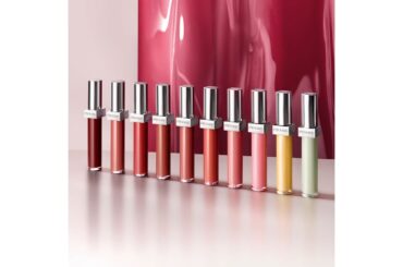 「プラダ ビューティ」初のリップグロス　反射するような輝きを叶える全10色展開