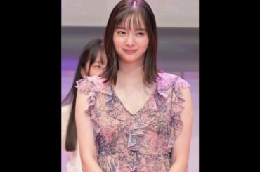 新川優愛、美脚際立つタイツ×ミニボトム姿公開「最強のスタイル」「綺麗すぎて二度見」の声