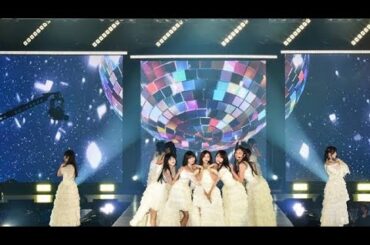 💖✨元AKB48村山彩希、奇抜ヘア💇‍♀️×胸元開きワンピ👗で登場　吉崎綾とペアランウェイ💃【ガルアワ2025AW】🌟