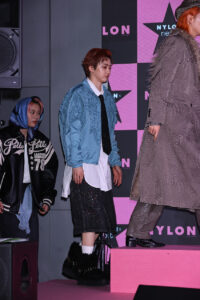 超特急『NYLON'S NEXT 2026 AWARDS』J-POPグループ部門受賞！“男子校みたいな雰囲気”でアピールしまくり4