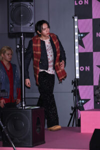 超特急『NYLON'S NEXT 2026 AWARDS』J-POPグループ部門受賞！“男子校みたいな雰囲気”でアピールしまくり7