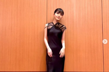 元乃木坂46・久保史緒里、ブラックドレス姿に絶賛の声「美しすぎる」「本当に綺麗」 - エンタメ - ニュース - クランクイン！