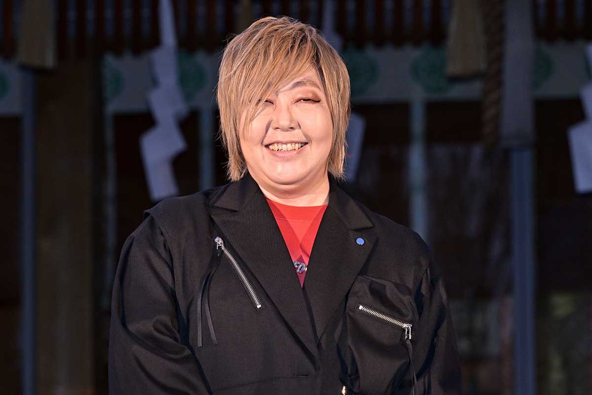 トイレの向こうに「神殿」!? 人気声優・緒方恵美の”珍看板”投稿にネット騒然「気になる」 | ENCOUNT 緒方恵美【写真:ENCOUNT編集部】