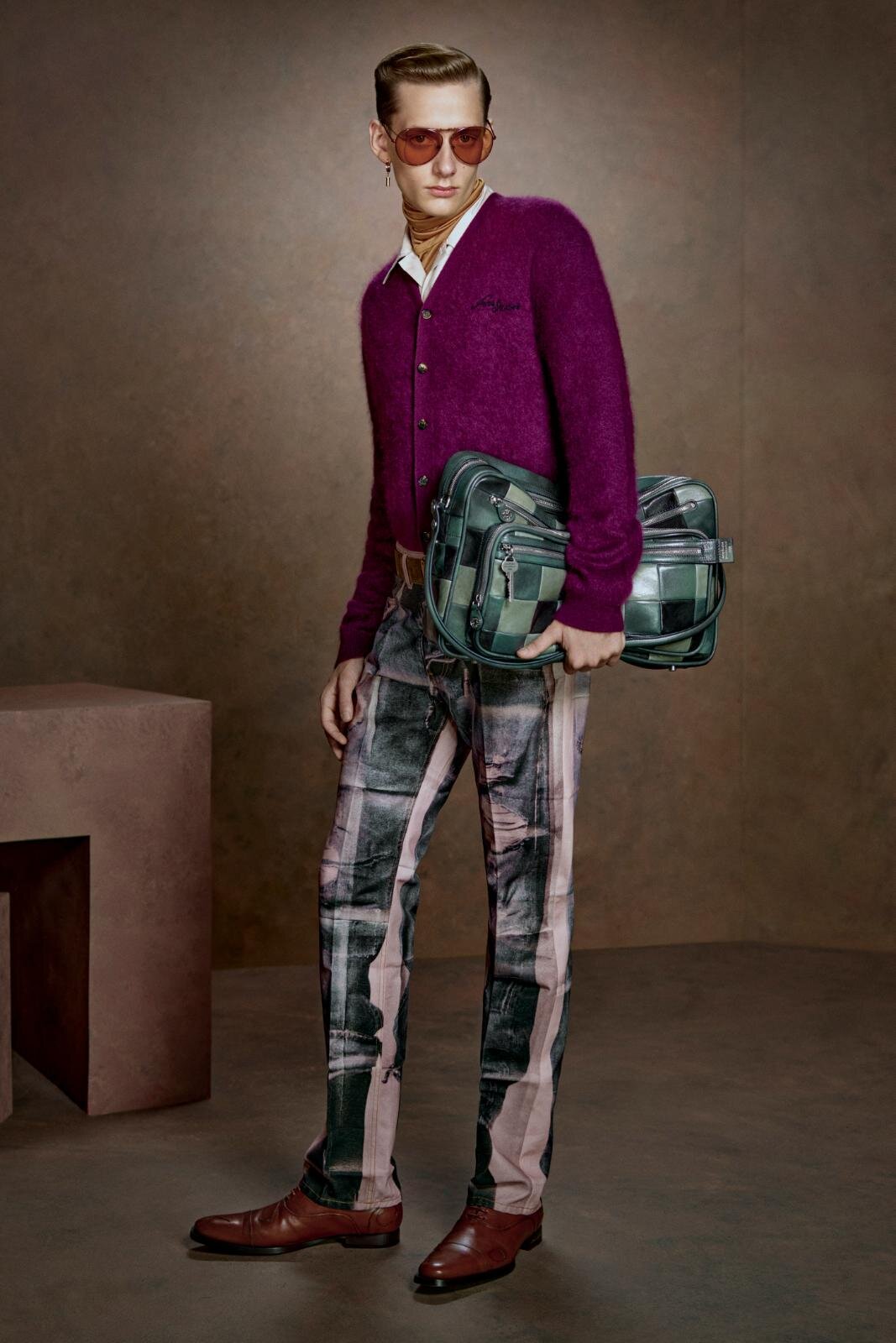 アクネ ストゥディオズ 2026-27年秋冬メンズコレクション、ブランドルーツの“デニム”に立ち返って｜写真12