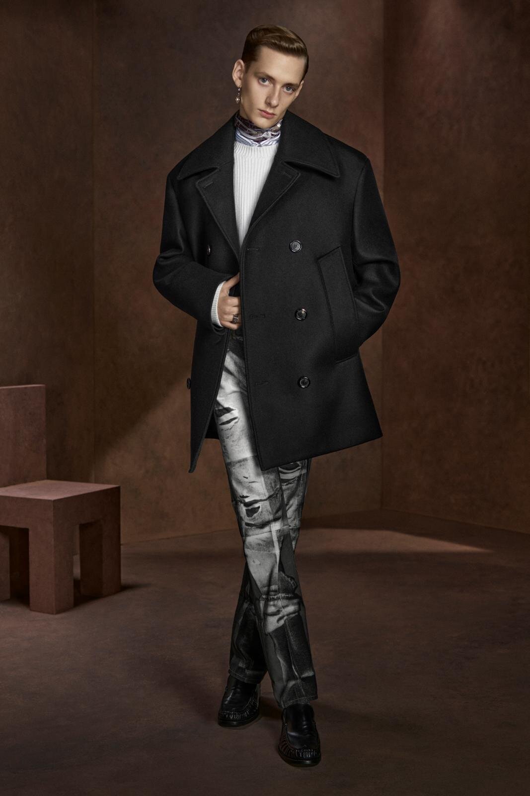 アクネ ストゥディオズ 2026-27年秋冬メンズコレクション、ブランドルーツの“デニム”に立ち返って｜写真15