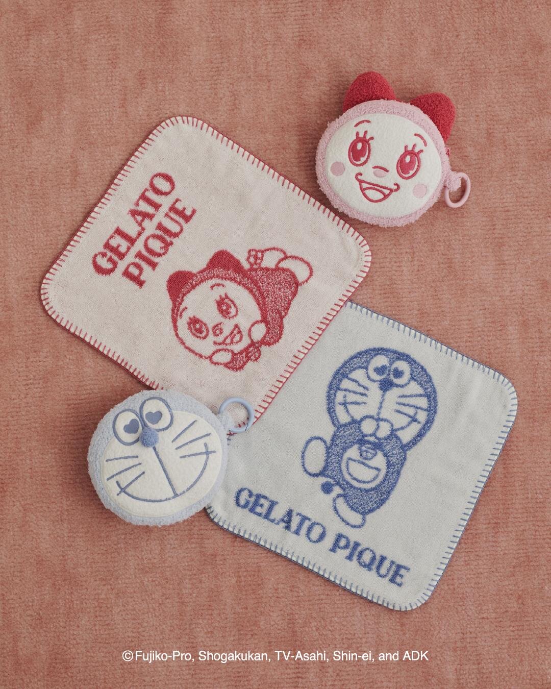 【ドラえもん】ベビモコフェイスポーチ 4,950円 【ドラえもん】ハンドタオル 1,760円