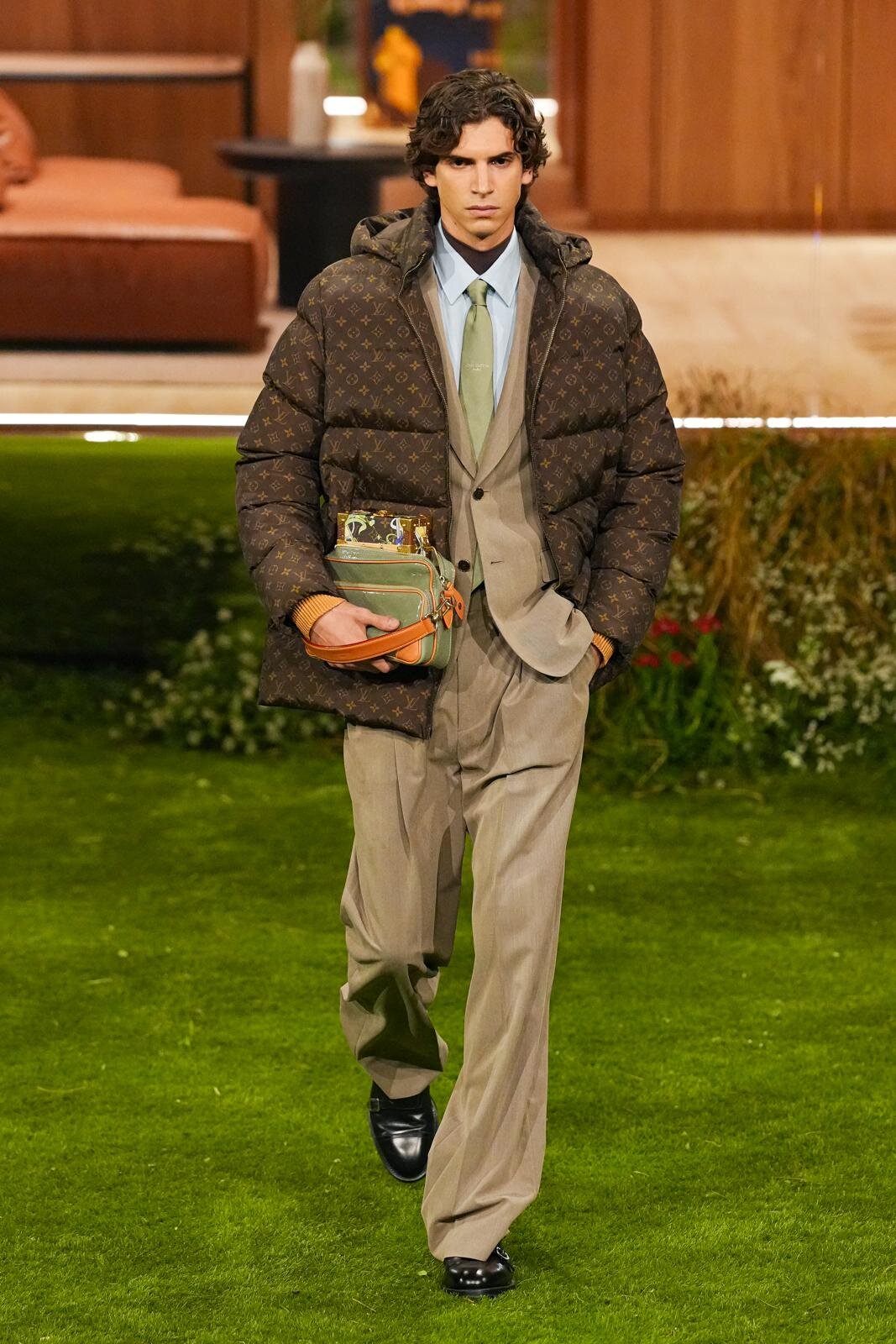 ルイ・ヴィトン 2026-27年秋冬コレクション - 未来へ繋がるダンディなワードローブ｜写真44