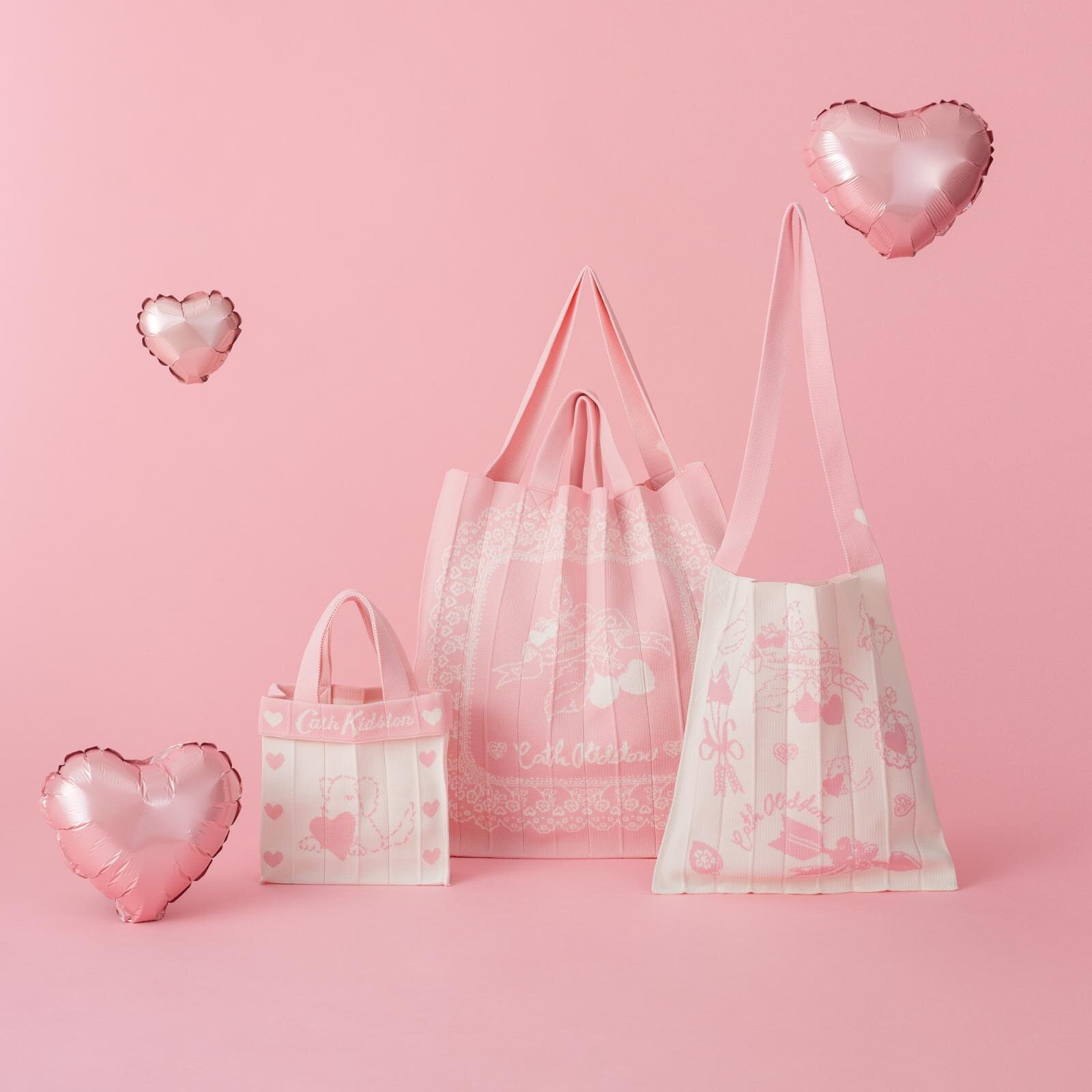 CK×KNT365 Co-Knitty ハート ドッグ 5,500円、CK×KNT365 Knitty ハート チェリー 5,950円 CK×KNT365 Mam ハート チェリー 8,800円 ※表参道店限定カラー