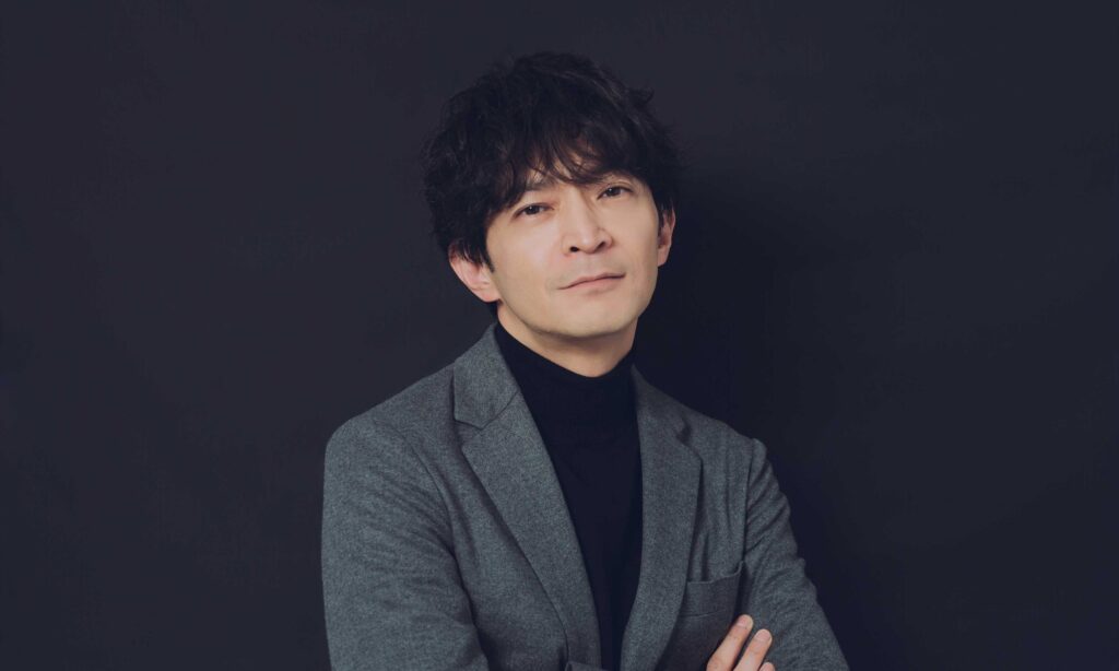 津田健次郎 『恋愛裁判』でアイドル事務所社長を演じる。「シビアさもロマンも両方ある作品」 | ビューティー、ファッション、エンタメ、占い…最新情報を毎日更新 | ananweb