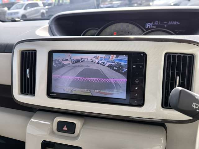 弊社の展示車は全車両に車両状態説明書を掲示しております。修復歴の有無は勿論、ドア等の外板の交換歴の有無までも表示☆口頭説明では無く書面にてお渡ししております♪