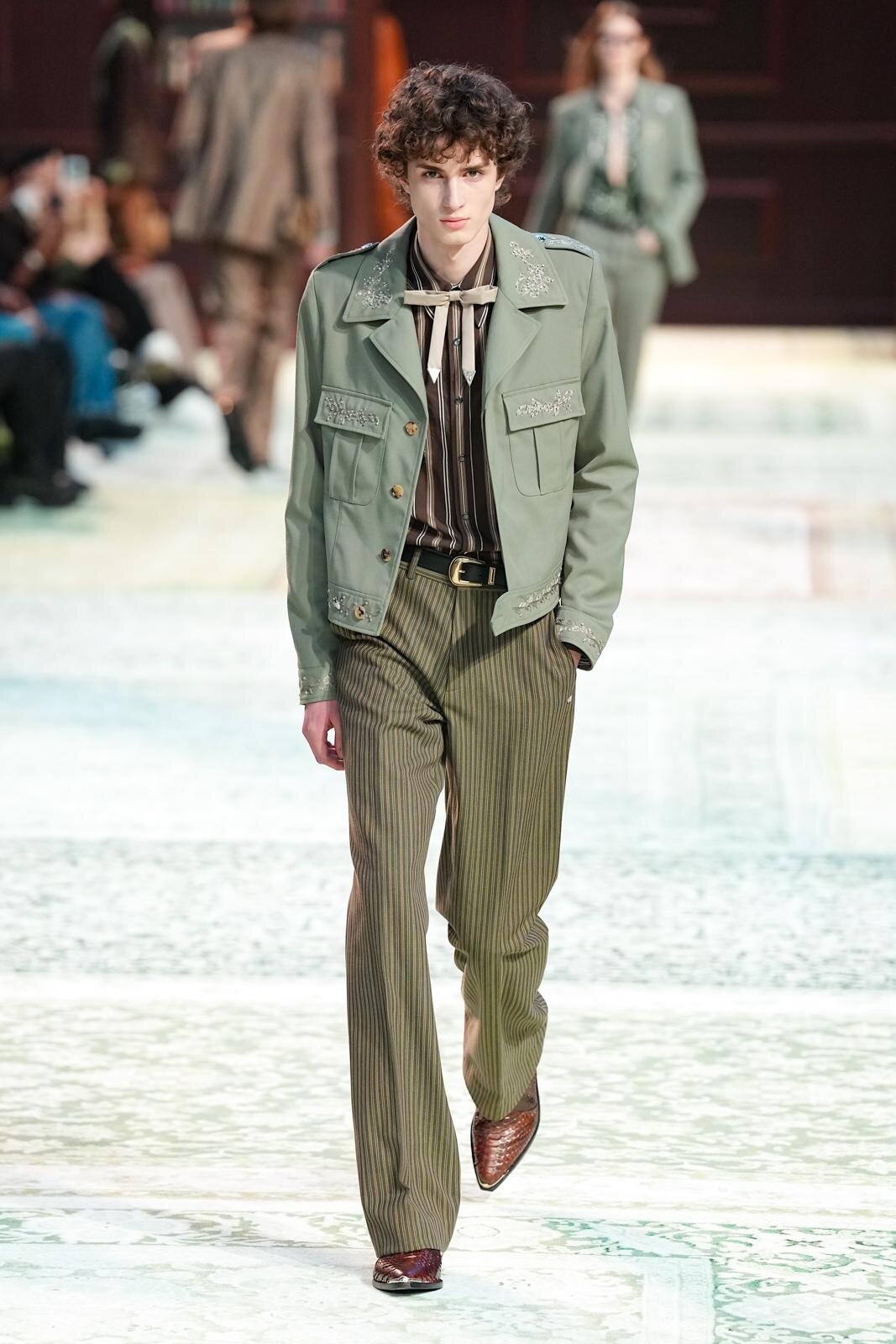 アミリ 2026-27年秋冬コレクション、日常と非日常を行き来するモダンなアメリカン・ラグジュアリー｜写真45