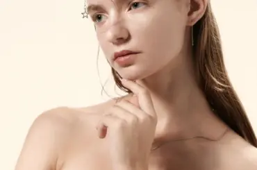 【感動】SHEGLAMの新作プライマーで冬の乾燥肌が「とろけるツヤ肌」に！Melt Touch徹底解説