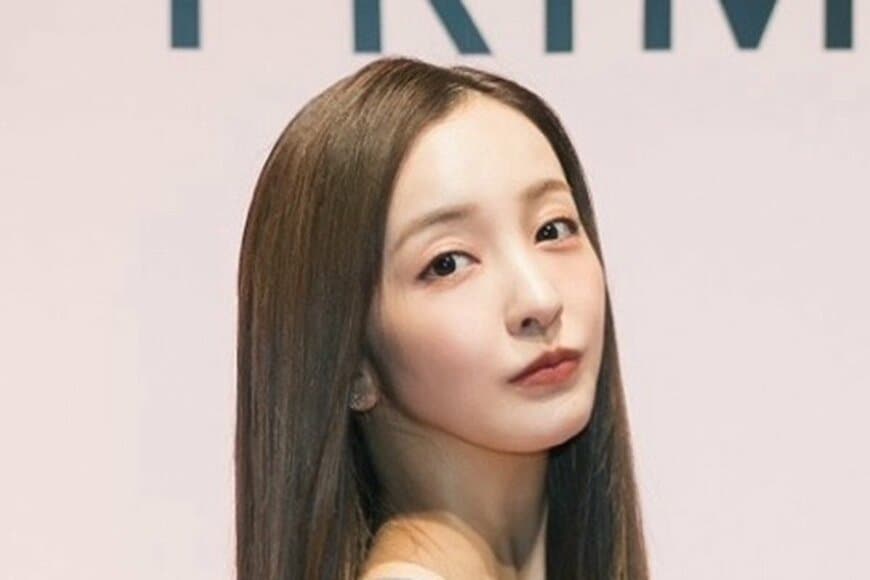 板野友美 紅白前の美容ケア公開！裏の努力にSNS称賛「ストイックだな」「モチベあがる」「プロ意識高い」の声 すっぴんの美貌にも驚き