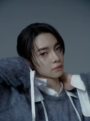 HYBEが手掛ける新世代J-POPボーイズグループaoen 誰かに心が動いた瞬間の1秒を切り取った最新作 3月18日(水)リリース 2nd Single「秒で落ちた」の新ビジュアル「Visual Photo -0秒 ver.-」で”秒落ちフェイス”を公開！ 新たな感情が芽生えた瞬間を捉えたビジュアルに注目