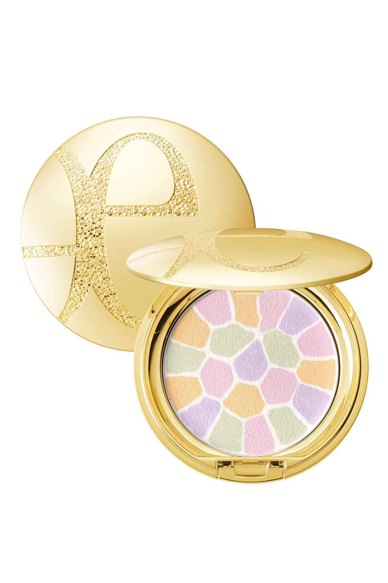 アイナ・ジ・エンドが実践。照明に負けない血色と陰影を仕込むライブメイク術