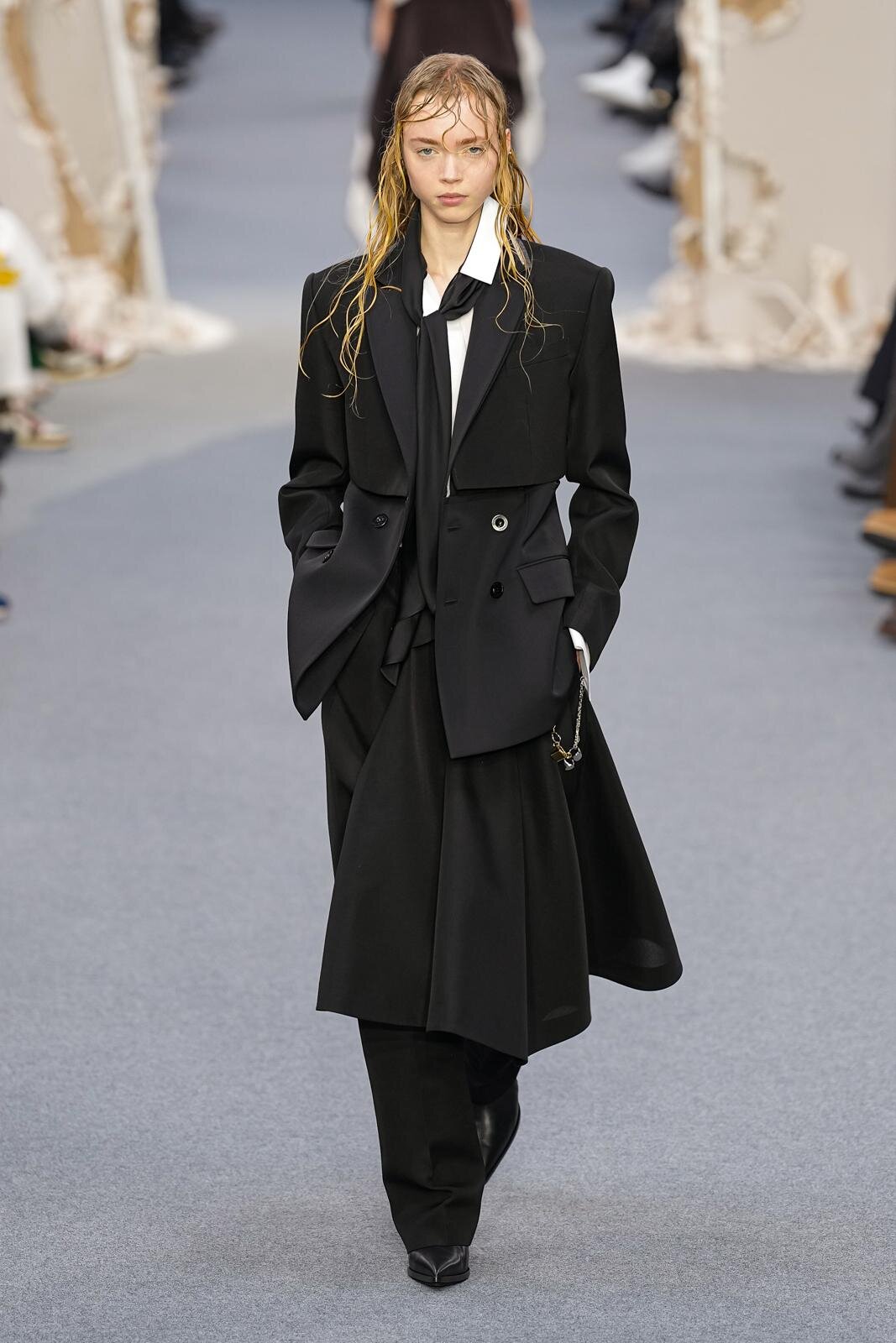 sacai 2026-27年秋冬コレクション - 破壊が生む新たな美｜写真3