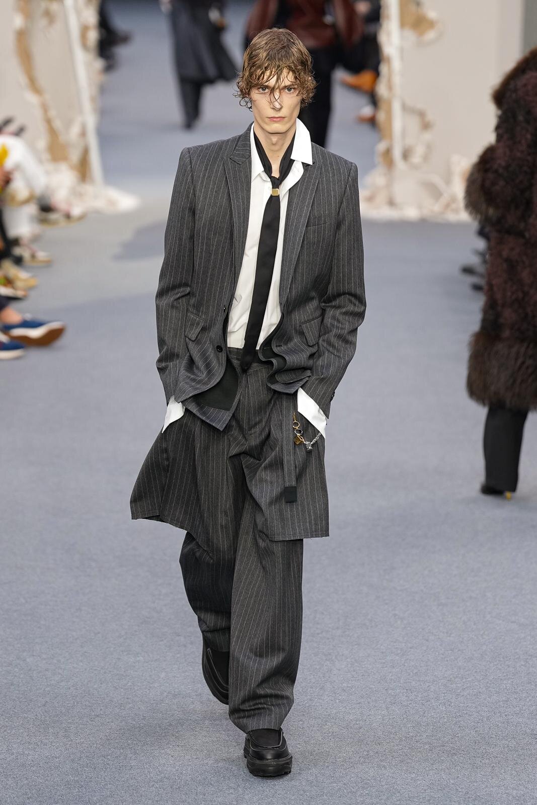 sacai 2026-27年秋冬コレクション - 破壊が生む新たな美｜写真33