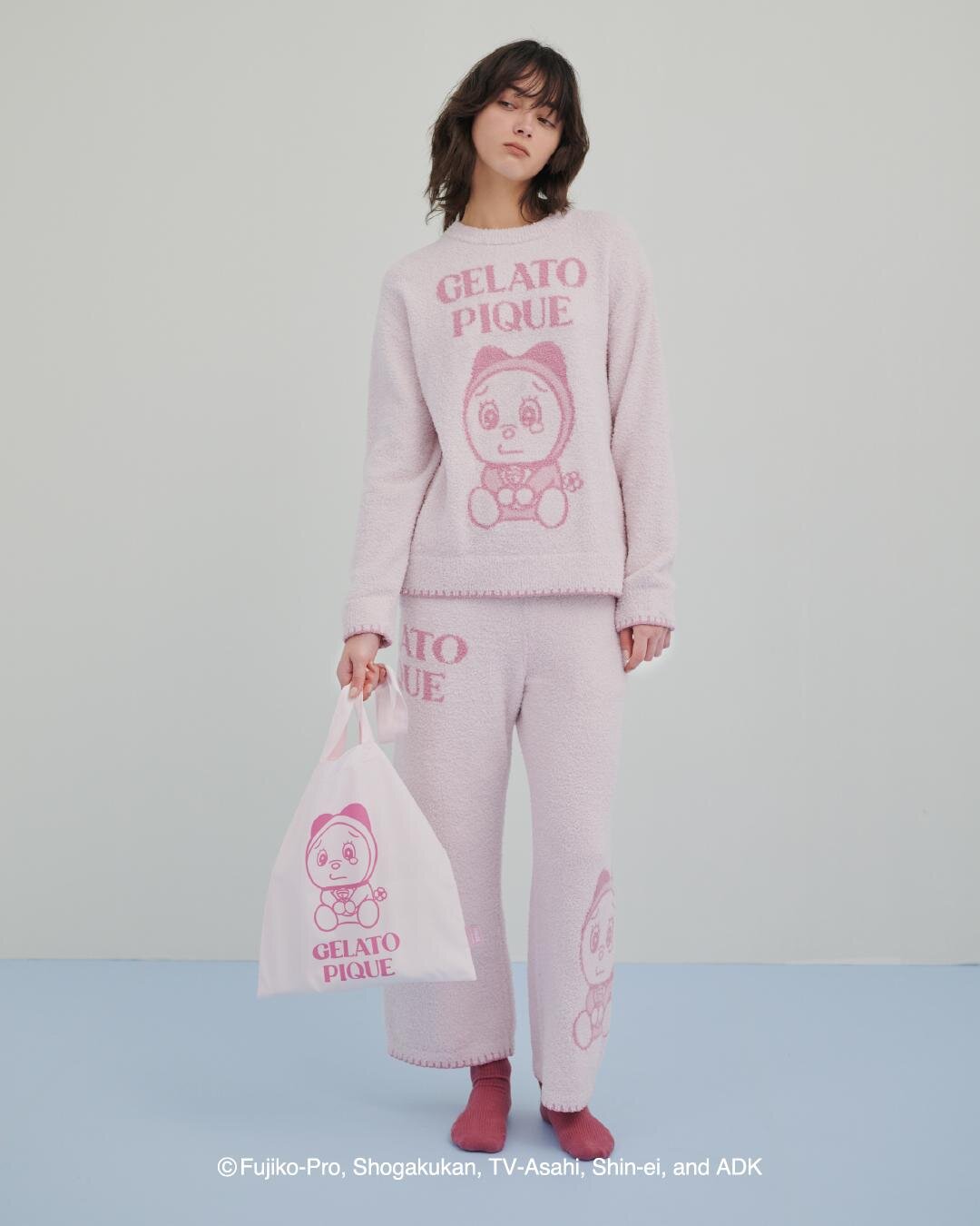 【ドラえもん】【レディース】ベビモコジャガードプルオーバー 8,580円 【ドラえもん】【レディース】ベビモコジャガードロングパンツ 8,360円 【ドラえもん】【レディース】トートバッグ 4,950円