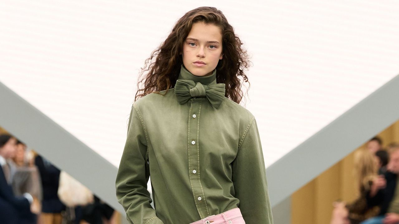 2026年春夏コレクション発。押さえておきたいカラーコーディネート5選 | Vogue Japan 2026年春夏コレクション発。押さえておきたいカラーコーディネート5選 | Vogue Japan