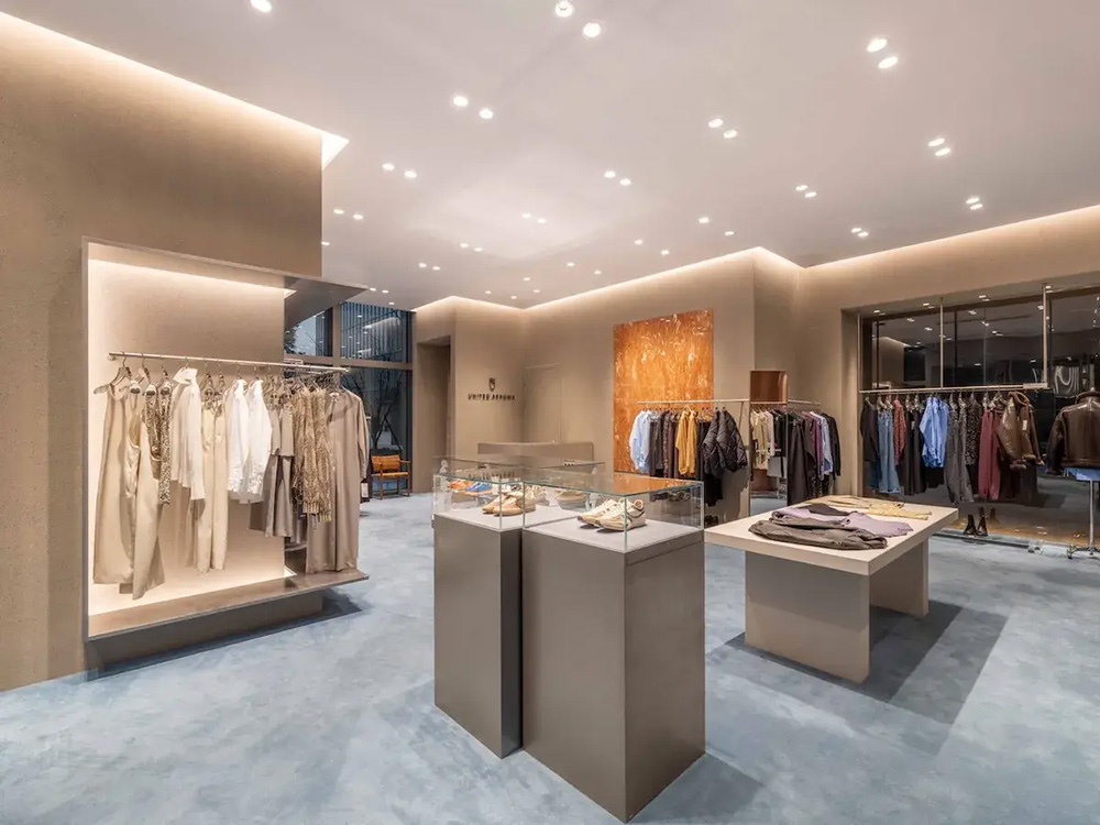 ファッション企業25社のトップインタビューから見えた 「2026年の4大キーワード」