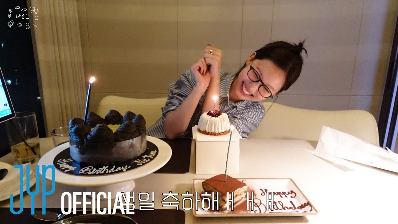 NAYEON-log : 2025 HAPPY NAYEON DAY NAYEON-log : 2025 HAPPY NAYEON DAY