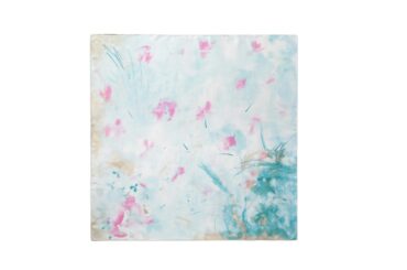 マメ クロゴウチ“朝焼けに溶け合う植物”のシルクスカーフ、ドーバー銀座＆直営店限定で - ファッションプレス