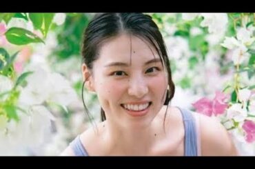 相楽伊織、「ヤングガンガン」表紙に登場　南国で輝く“パーフェクトビューティー”と最上級の癒やし