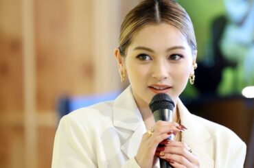 ゆきぽよはすっかり変わってしまっていた。「え！？」「びっくり！」。皆、その変貌ぶりに驚いていた。「すごい」。芸能界復帰から4年。