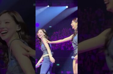 ツウィいじりに全力なナヨン